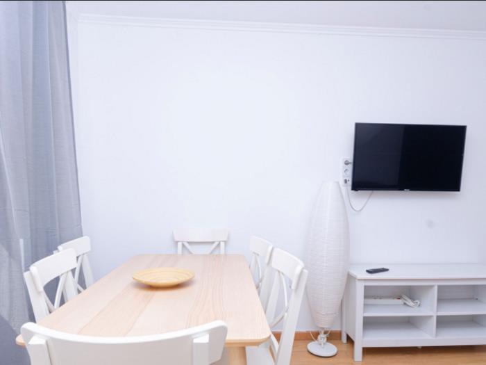 Уютный двухместный номер с мебелью в Hospitalet - My Space Barcelona Aпартаменты