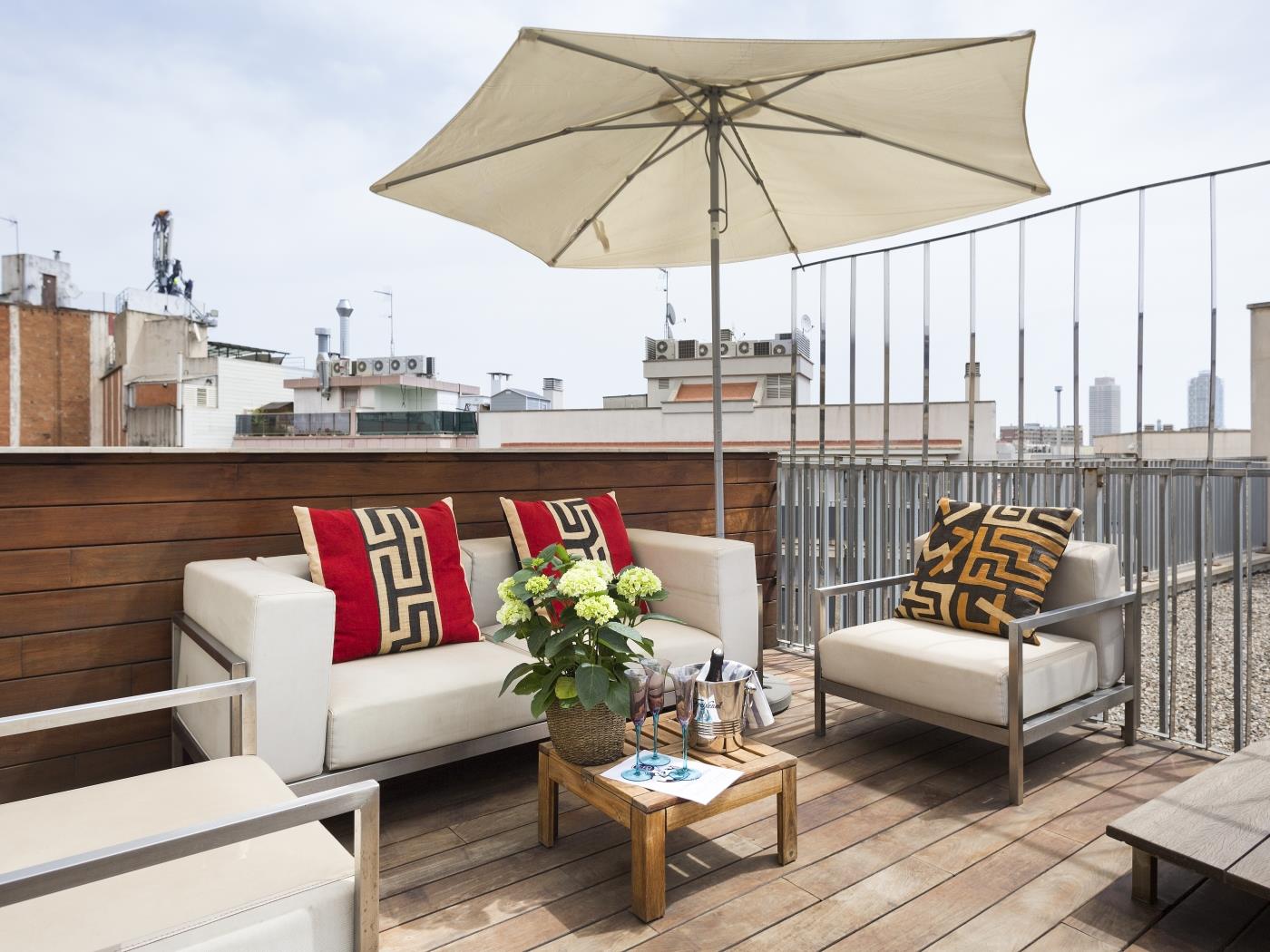 Rooftop pool Apartment in Barcelona Center - My Space Barcelona Aпартаменты