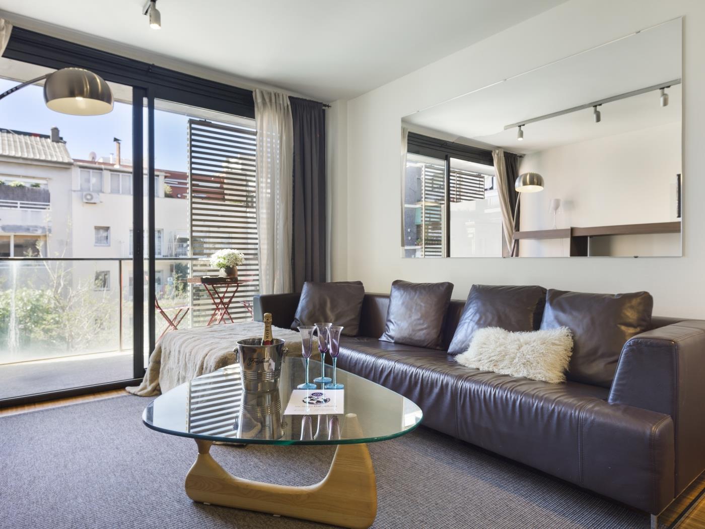 Уютные апартаменты в центре города с балконом в Барселоне для 6 человек - My Space Barcelona Aпартаменты