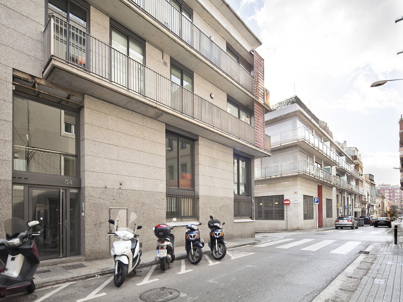 Мансарда с частной террасой в центре города на 6 человек - My Space Barcelona Aпартаменты
