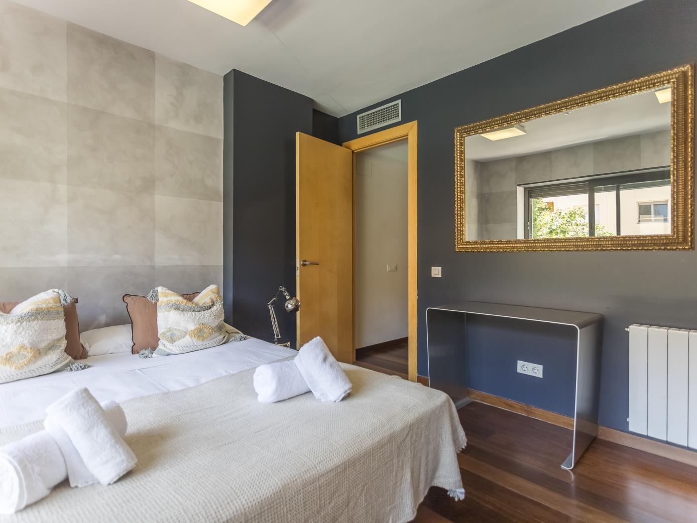 Apartment with Terrace and Pool near Park Güell - My Space Barcelona Aпартаменты