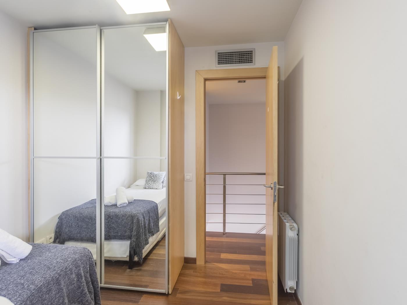 Apartment with Terrace and Pool near Park Güell - My Space Barcelona Aпартаменты