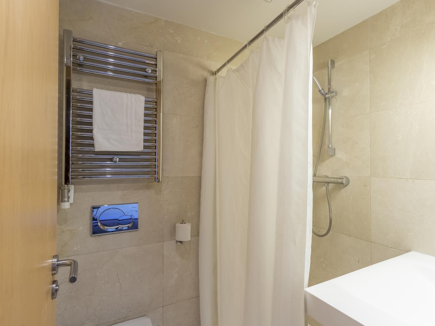 Apartment with Terrace and Pool near Park Güell - My Space Barcelona Aпартаменты