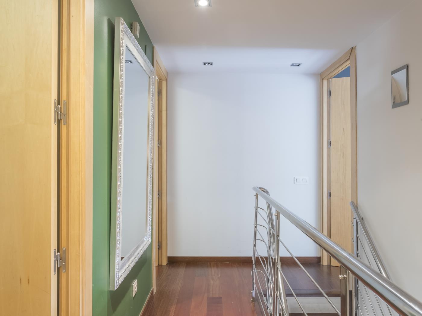 Terrace and Swimming Pool near Barcelona Center - My Space Barcelona Aпартаменты
