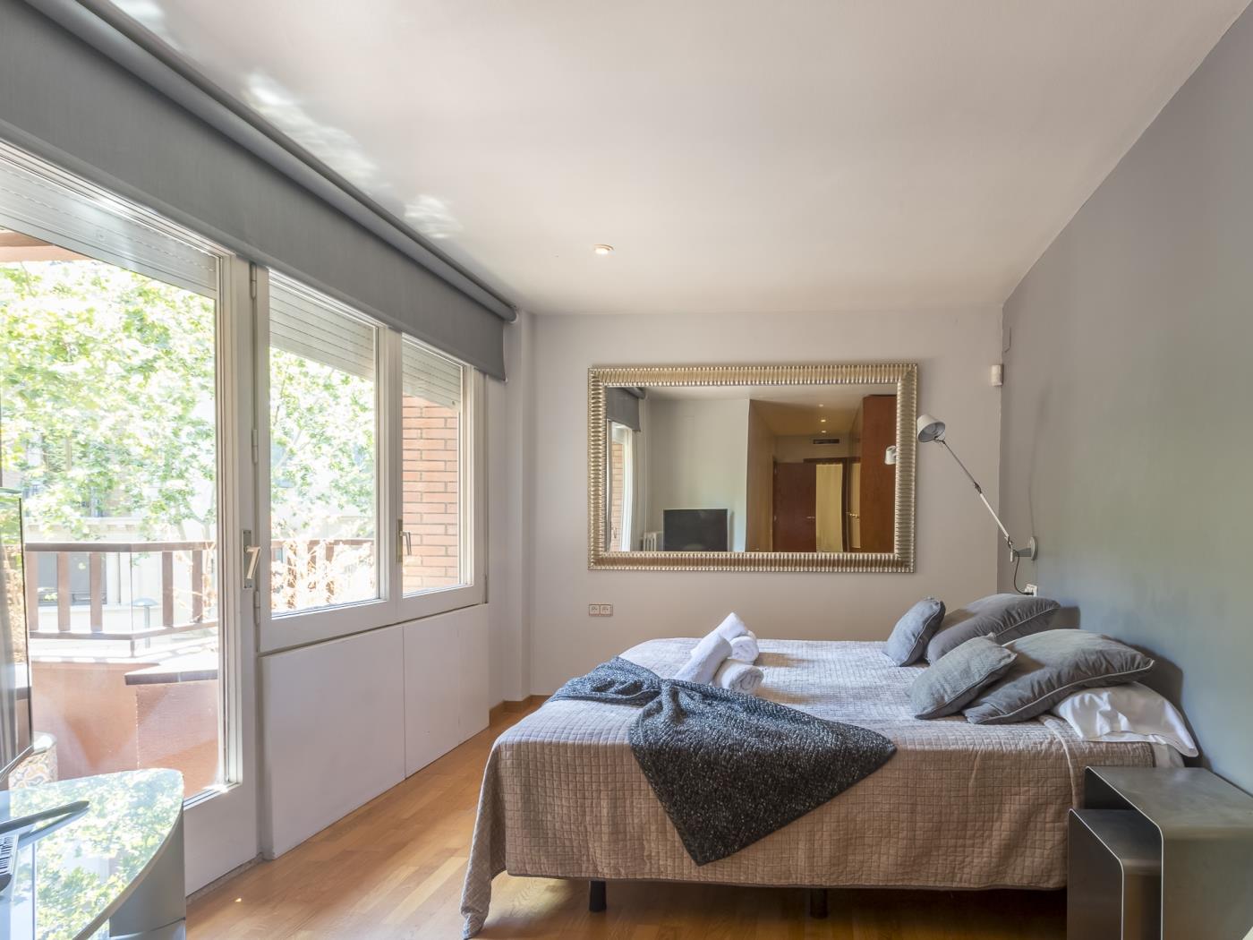Classic executive Bonanova Apartment for 8 - My Space Barcelona Aпартаменты