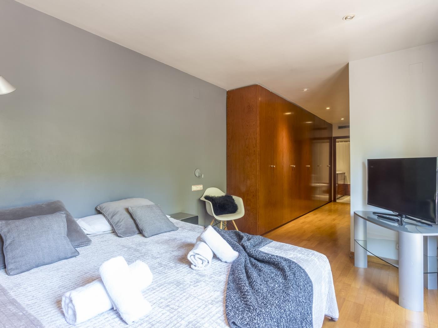 Classic executive Bonanova Apartment for 8 - My Space Barcelona Aпартаменты