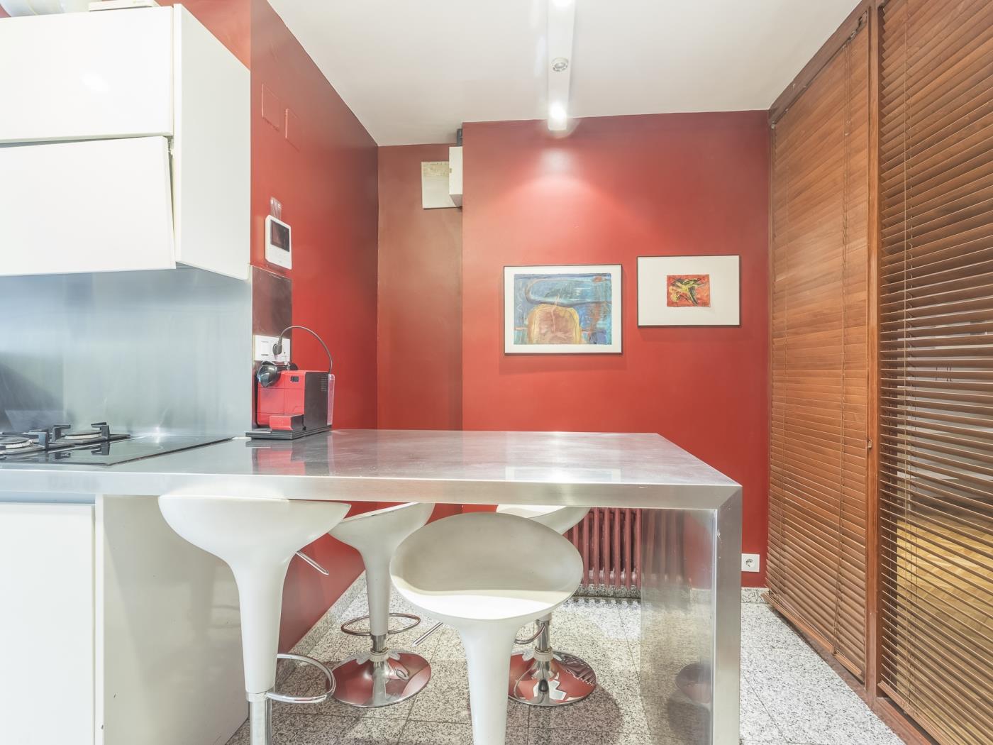 Classic executive Bonanova Apartment for 8 - My Space Barcelona Aпартаменты