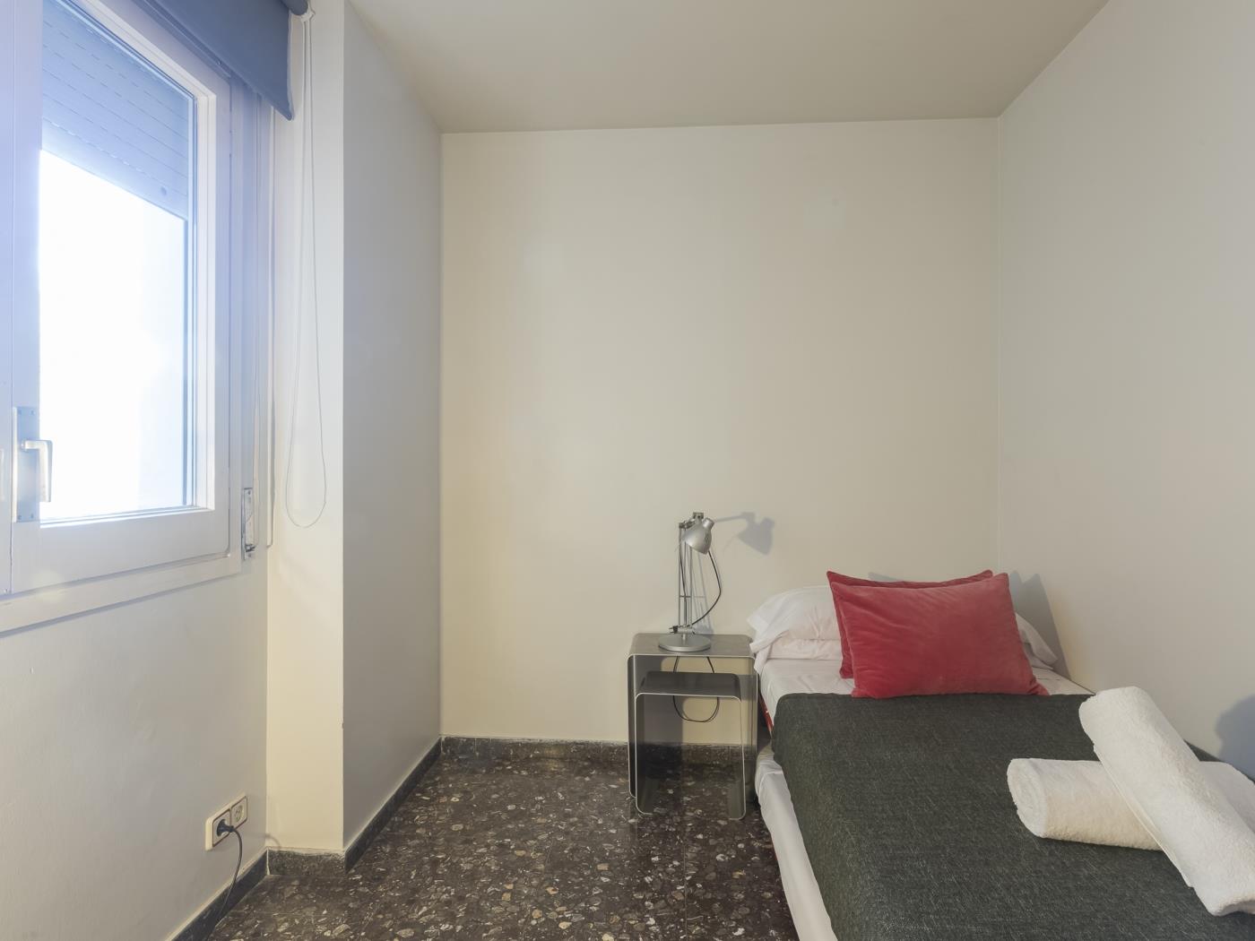 Classic executive Bonanova Apartment for 8 - My Space Barcelona Aпартаменты