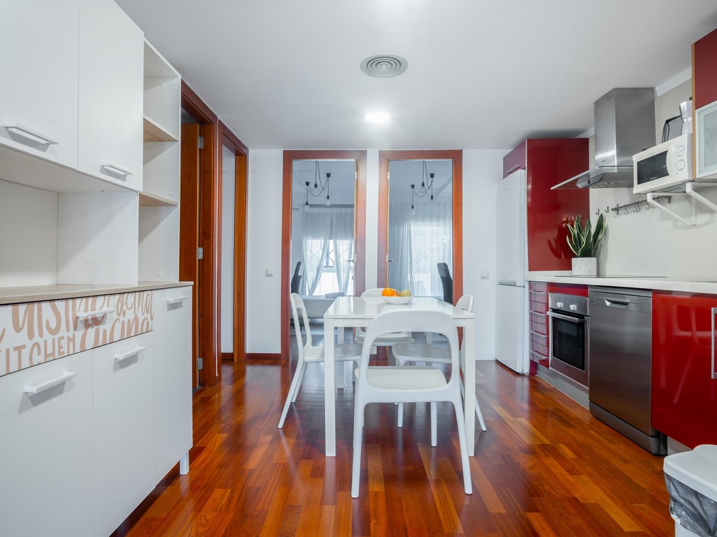 Прекрасная и светлая квартира в Грасии для семей и руководителей на 5 человек - My Space Barcelona Aпартаменты