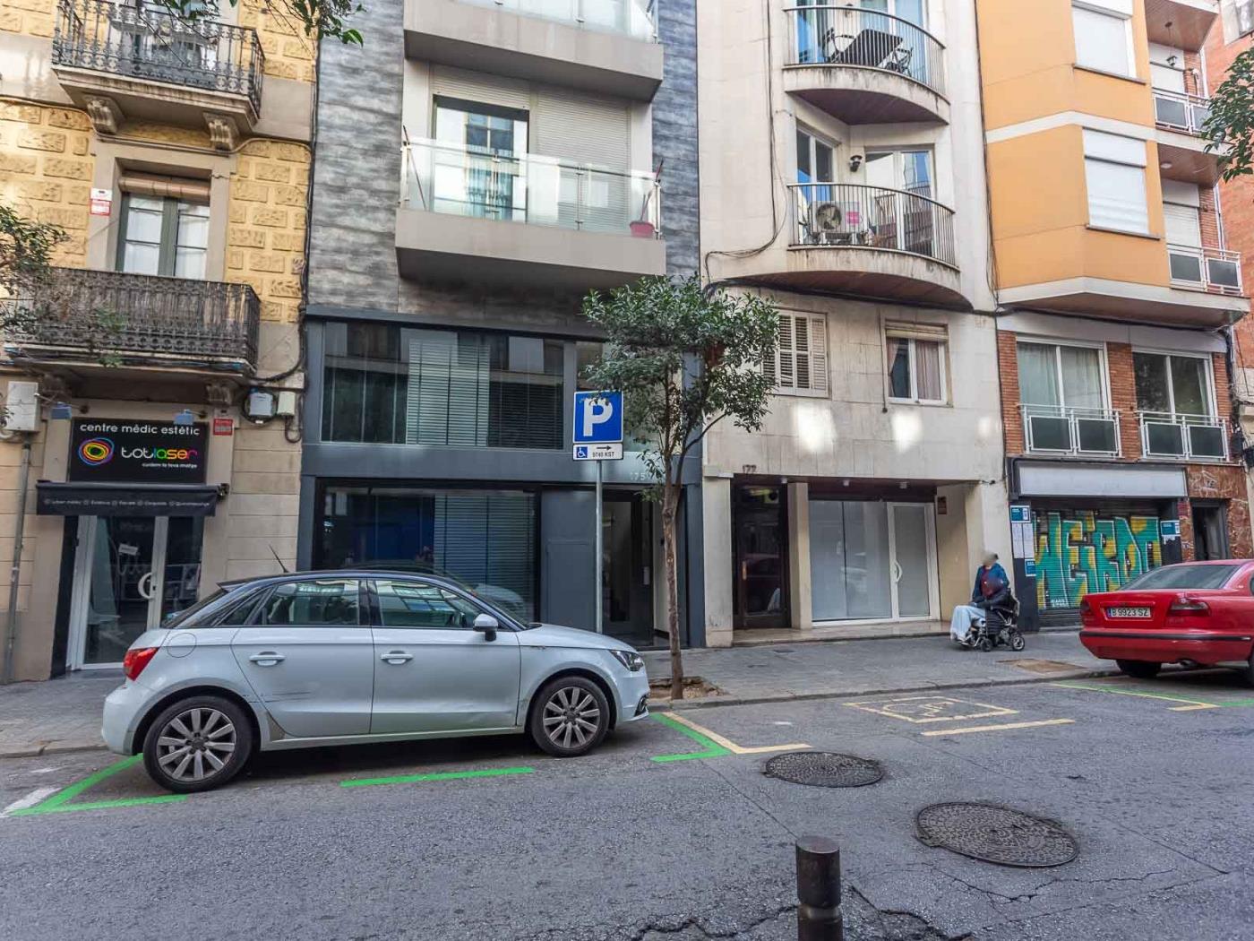 Прекрасная квартира с общей террасой в Сан Жервази - My Space Barcelona Aпартаменты