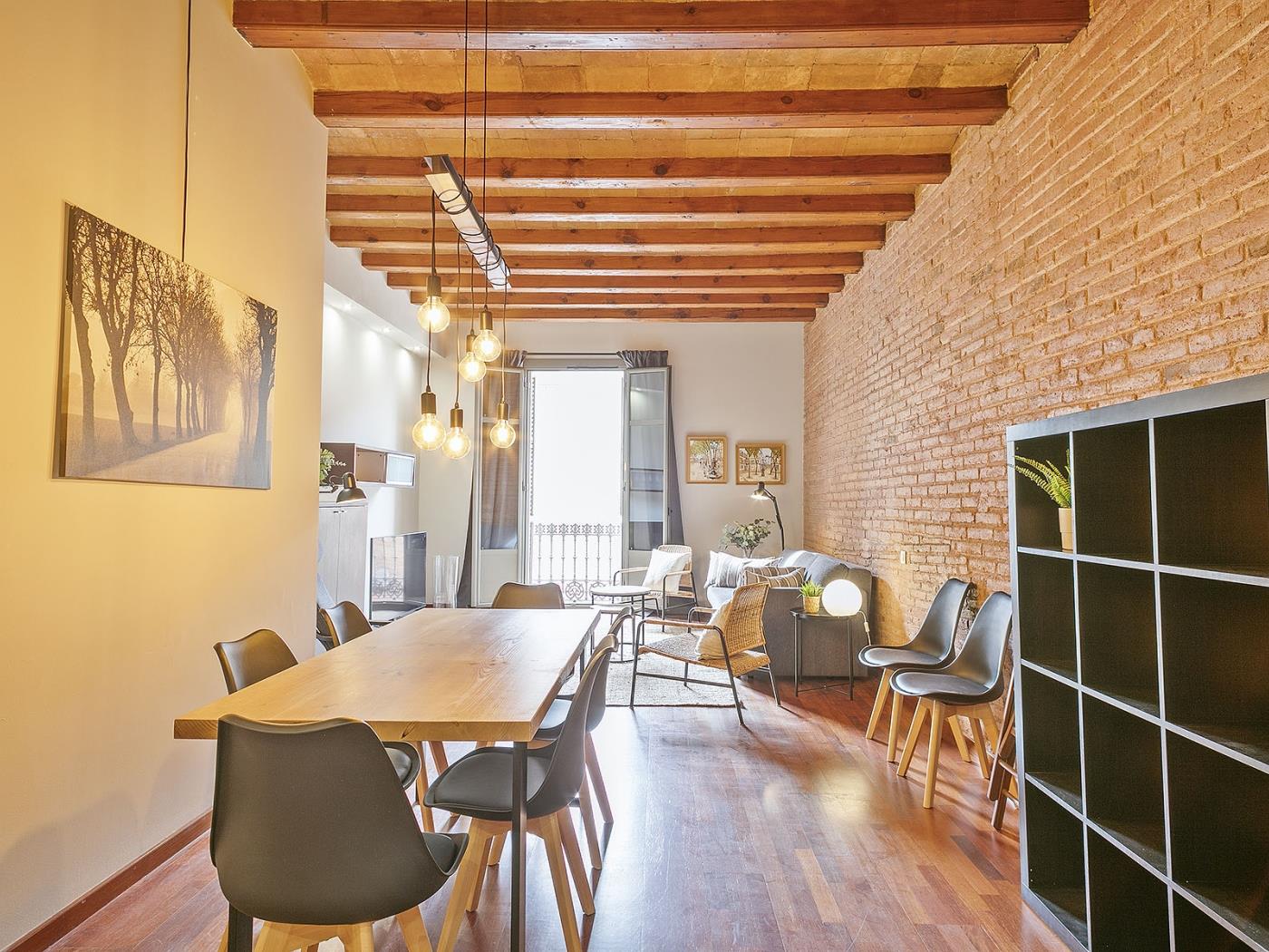 Светлая недавно отремонтированная квартира в Грасии идеально подходит для семьи - My Space Barcelona Aпартаменты