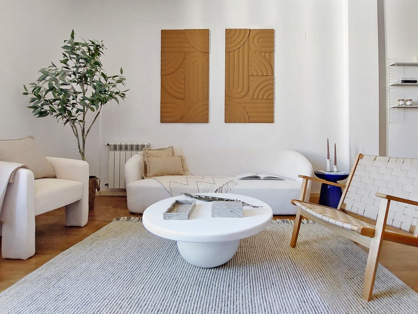 Меблированная квартира с 2 спальнями и 2 ванными комнатами напрот - My Space Barcelona Aпартаменты