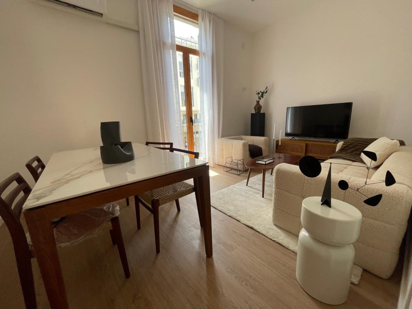 2 комн. + балконы у рынка - My Space Barcelona Aпартаменты